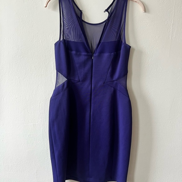 Guess Purple Sheath Mini Dress V-Neck Sleeveless - Picture 5 of 8